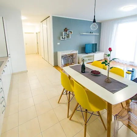 Rafael Appartement *