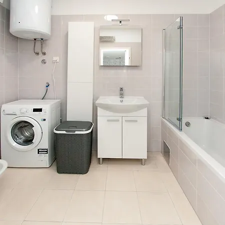 Rafael Apartment *